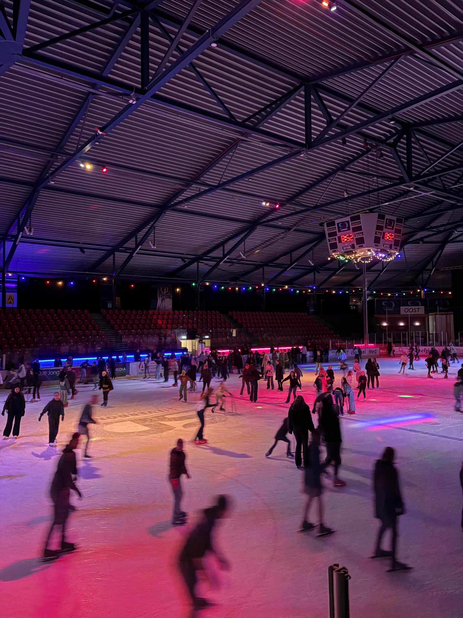 Discoschaatsen op zaterdagavond